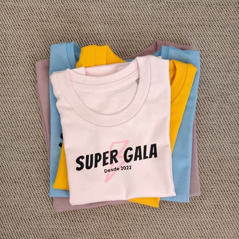 Camiseta Héroe a Medida